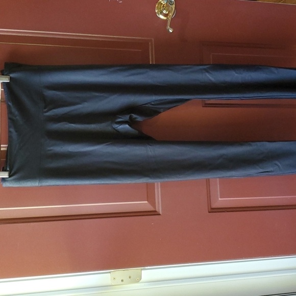 Soft Surroundings  shiny black pull on Black leggings 1X - Picture 2 of 9